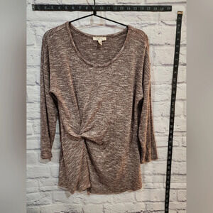 Como Blu sweater with 3/4 sleeves and twistes knot detail Size M